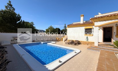 Herverkoop - Villa - Hondón de las Nieves