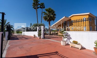 Resale - Finca Country Property - Orihuela
