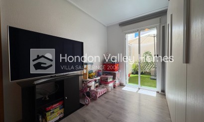 Resale - Apartment - Torrevieja - Centro