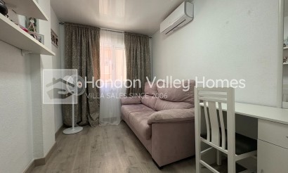 Resale - Apartment - Torrevieja - Centro
