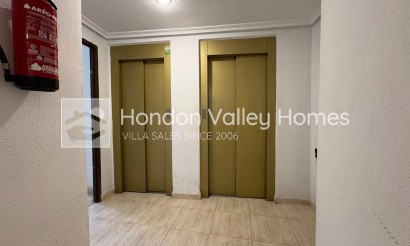 Resale - Apartment - Torrevieja - Centro