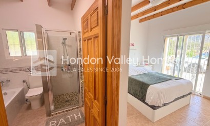 Reventa - Villa - Barbarroja