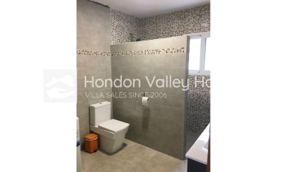 Wiederverkauf - Villa - Hondón de las Nieves