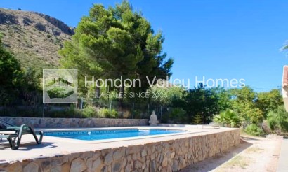 Wiederverkauf - Villa - Hondón de las Nieves