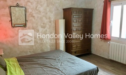 Wiederverkauf - Villa - Hondón de las Nieves
