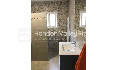 Wiederverkauf - Villa - Hondón de las Nieves