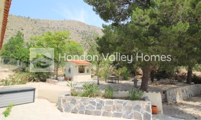 Wiederverkauf - Villa - Hondón de las Nieves