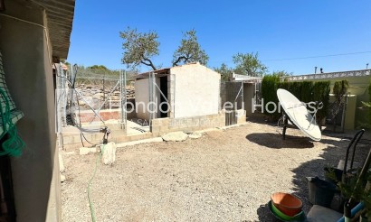 Herverkoop - Villa - Hondón de las Nieves