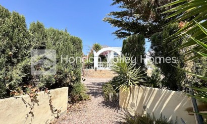 Herverkoop - Villa - Hondón de las Nieves