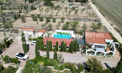 Herverkoop - Villa - Hondón de las Nieves