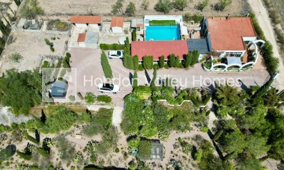 Herverkoop - Villa - Hondón de las Nieves