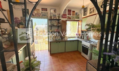 Herverkoop - Villa - Hondón de las Nieves