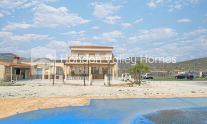 Resale - Villa - Hondón de las Nieves