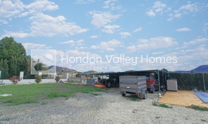 Resale - Villa - Hondón de las Nieves