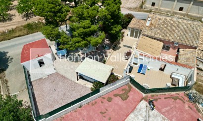 Resale - Semi - Detached Villa - La Romana