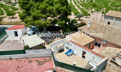 Resale - Semi - Detached Villa - La Romana