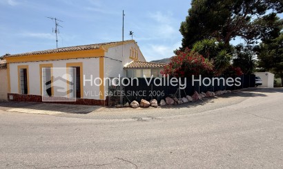 Resale - Semi - Detached Villa - La Romana