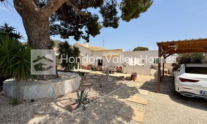 Resale - Semi - Detached Villa - La Romana
