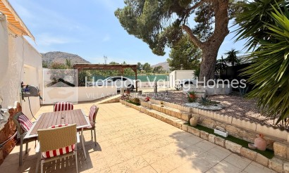 Resale - Semi - Detached Villa - La Romana