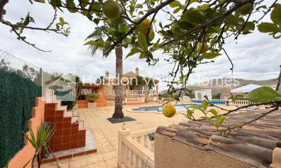Reventa - Villa - Hondón de los Fráiles