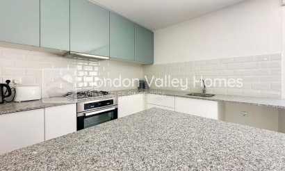 Herverkoop - 3. Semi - Detached Villa - Barbarroja
