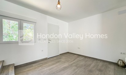 Herverkoop - 3. Semi - Detached Villa - Barbarroja