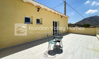 Herverkoop - 3. Semi - Detached Villa - Barbarroja