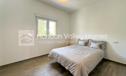 Herverkoop - 3. Semi - Detached Villa - Barbarroja