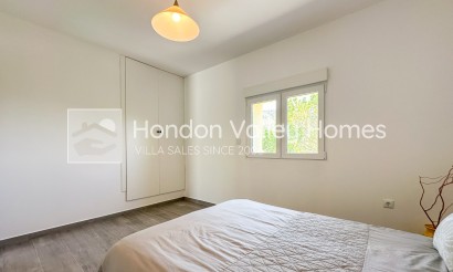 Herverkoop - 3. Semi - Detached Villa - Barbarroja