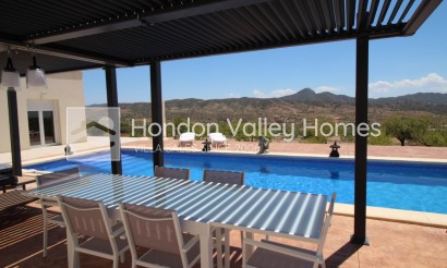 Herverkoop - Villa - Macisvenda
