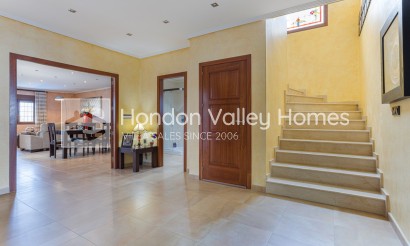 Herverkoop - Detached Villa - Montesinos - La Herrada