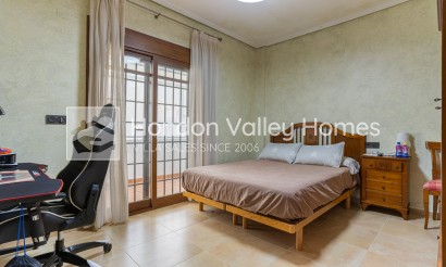 Herverkoop - Detached Villa - Montesinos - La Herrada