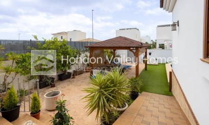 Herverkoop - Detached Villa - Montesinos - La Herrada