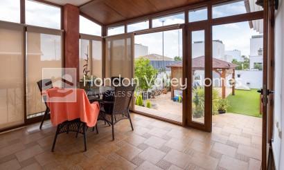 Herverkoop - Detached Villa - Montesinos - La Herrada