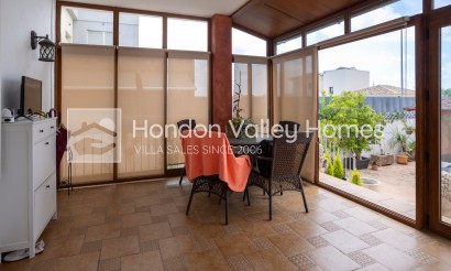 Herverkoop - Detached Villa - Montesinos - La Herrada