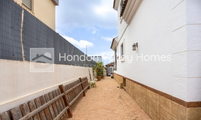 Herverkoop - Detached Villa - Montesinos - La Herrada