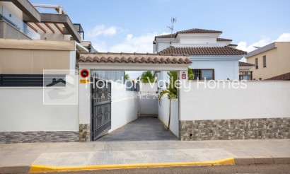 Herverkoop - Detached Villa - Montesinos - La Herrada