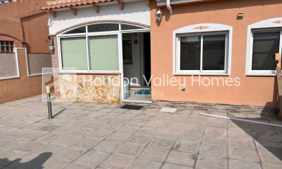 Rynek wtórny - Detached Villa - Torrevieja