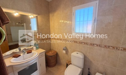 Wiederverkauf - Villa - Hondon De Las Nieves