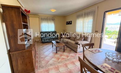 Rynek wtórny - Villa - Hondón de las Nieves