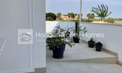 Resale - Villa - Daya Nueva