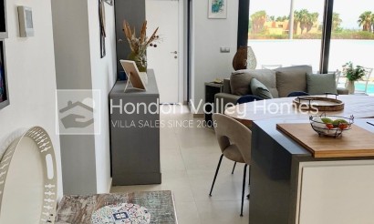 Resale - Villa - Daya Nueva