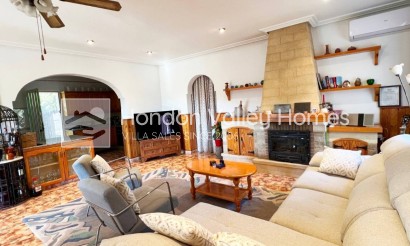 Resale - Villa - HONDON DE LOS FRAILES