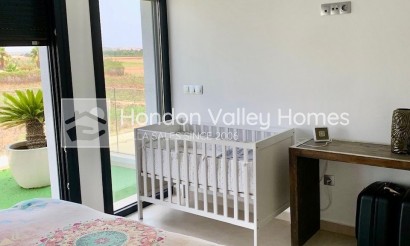 Resale - Villa - Daya Nueva