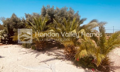 Resale - Villa - Albatera