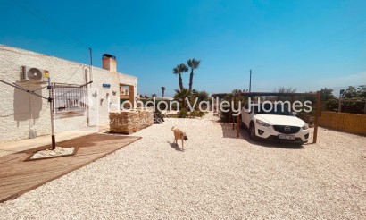 Resale - Villa - Albatera