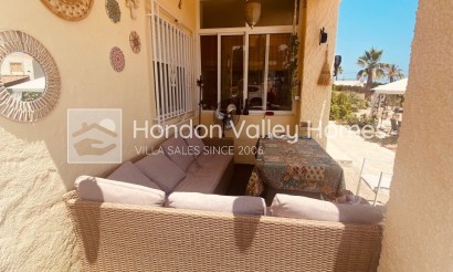 Resale - Villa - Albatera
