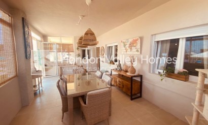 Resale - Villa - Albatera