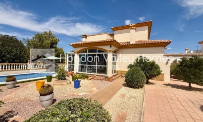 Herverkoop - Villa - Hondón de las Nieves