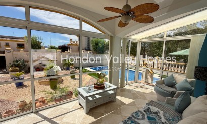 Herverkoop - Villa - Hondón de las Nieves